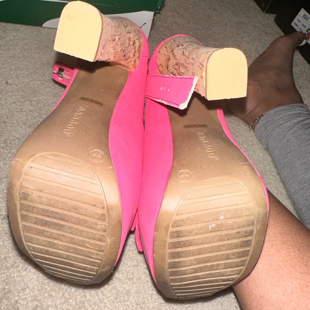 Pink Heels - Picture 3 of 3